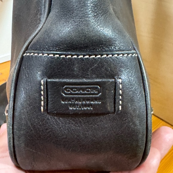 Coach Black Leather Shoulder Tote with White Contrast Stitching L2S-7776 - Picture 4 of 16